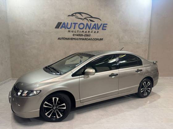 HONDA CIVIC 1.8 LXS 16V FLEX 4P AUTOMÁTICO